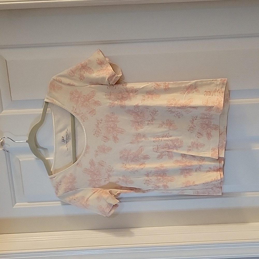 J. Jill beige and pink floral compassion tee small